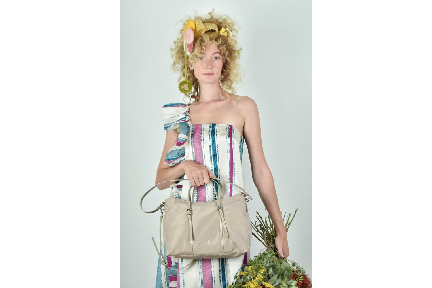 BOLSO / BANDOLERA DEVOTA & LOMBA TURN TIERRA 150.104-02