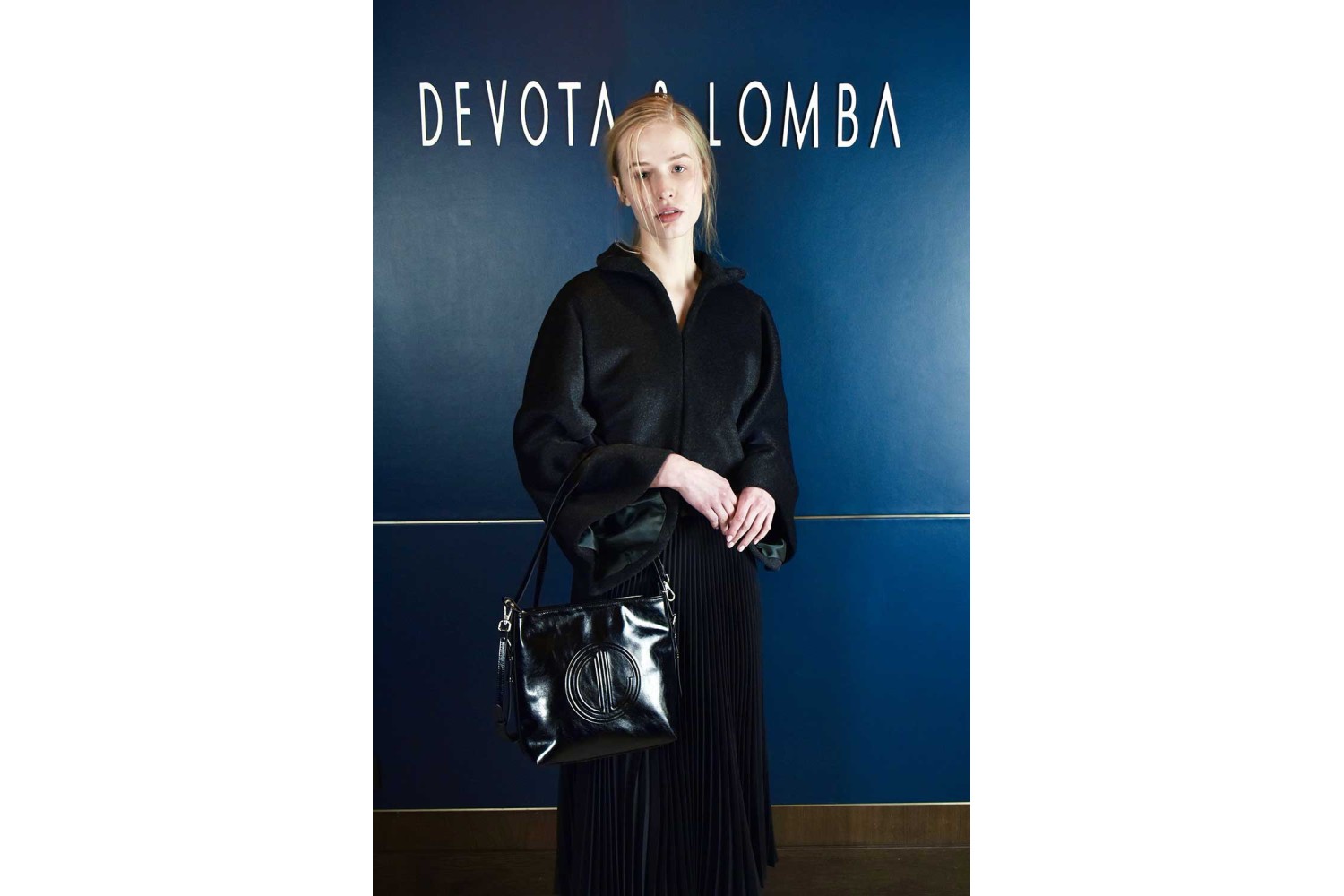 BOLSO / BANDOLERA DEVOTA & LOMBA SLEEK NEGRO 150.805-01