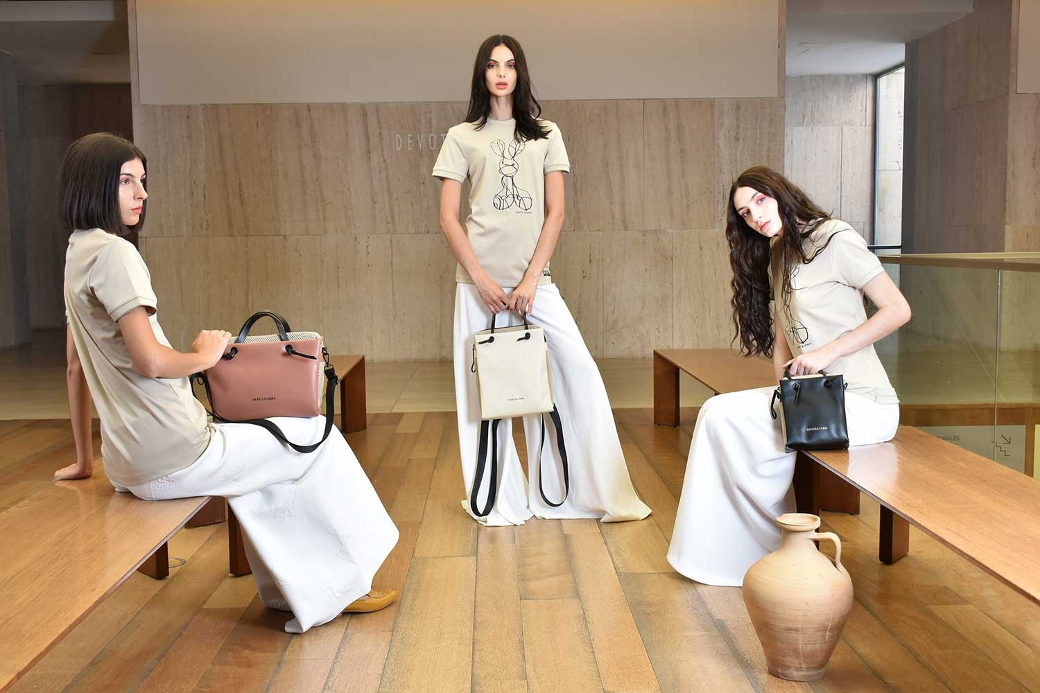 BOLSO / BANDOLERA DEVOTA & LOMBA SACK NUDE 160.402-04