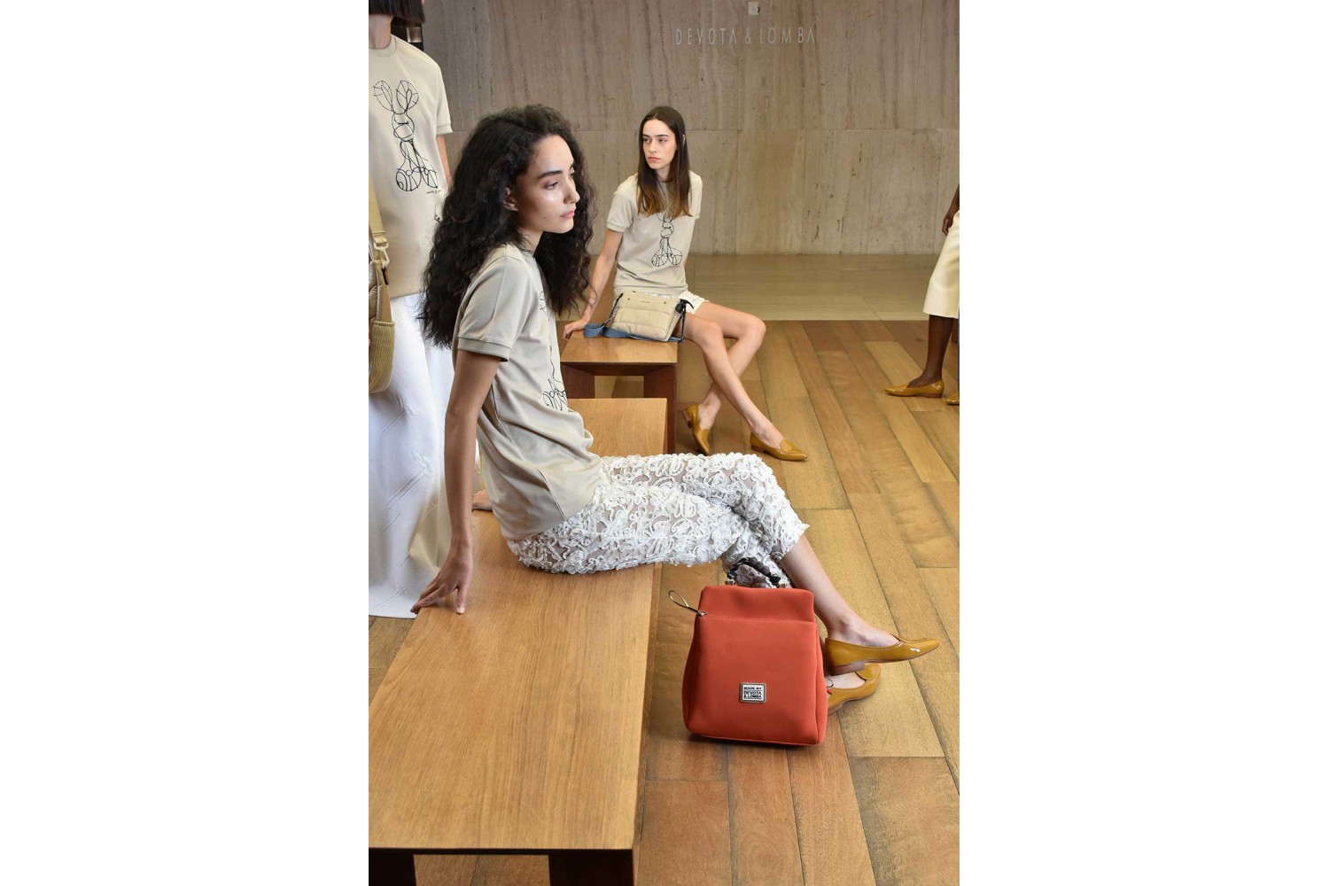 MOCHILA ANTIRROBO DEVOTA & LOMBA NEO TEJA 260.284-04